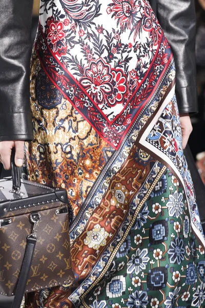 Look 56